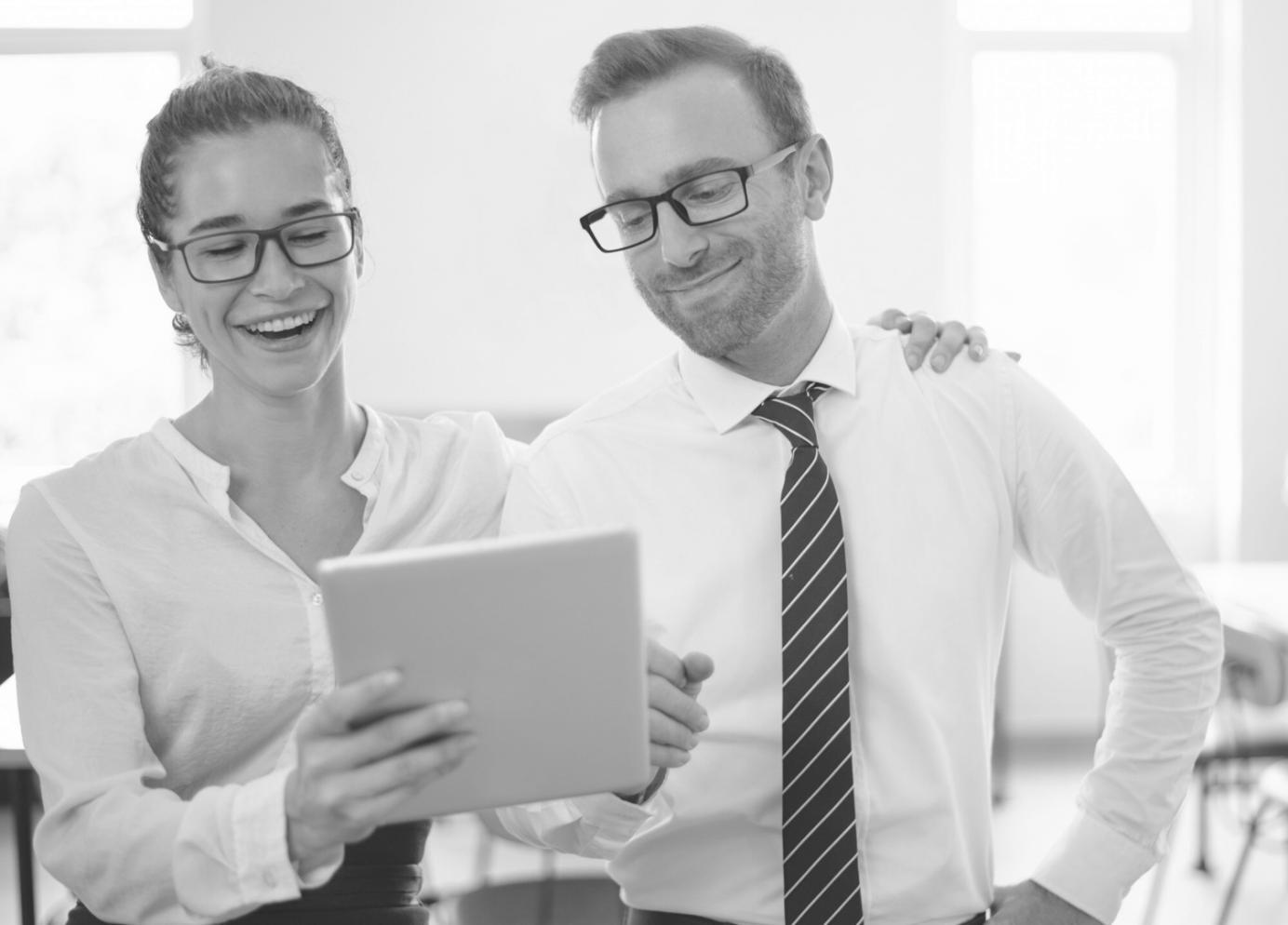 Spazio tranquillo per la pratica individuale con vista sul giardino